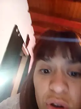 Snapshot of Putitaa34 chatting on November 15, 2025, 8:05 pm Putitaa34 online show from November 15, 2025, 8:05 pm