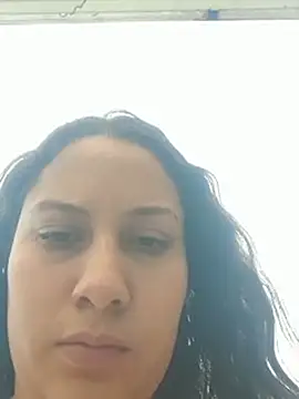 esmeralda jadees online show from March 9, 2025, 6:43 pm