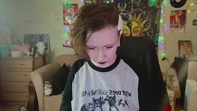 Lil foxxx online show from September 19, 2025, 10:27 am