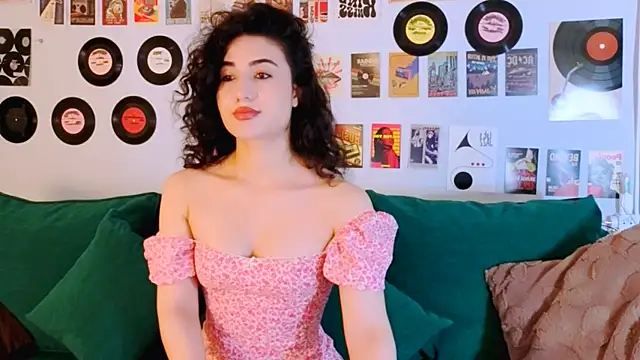 Maya Rogerss online show from June 9, 2026, 2:50 pm