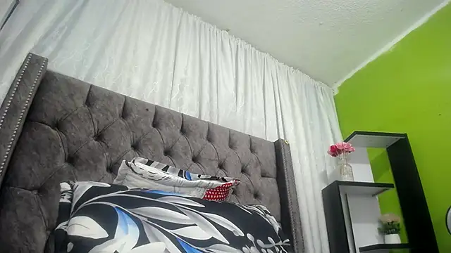 ANA-BULLOCK- online show from September 9, 2025, 12:05 pm