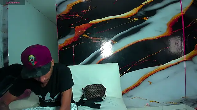 Snapshot of hot_dirty_paradise_66 chatting on June 4, 2026, 8:15 pm hot dirty paradise 66 online show from June 4, 2026, 8:15 pm
