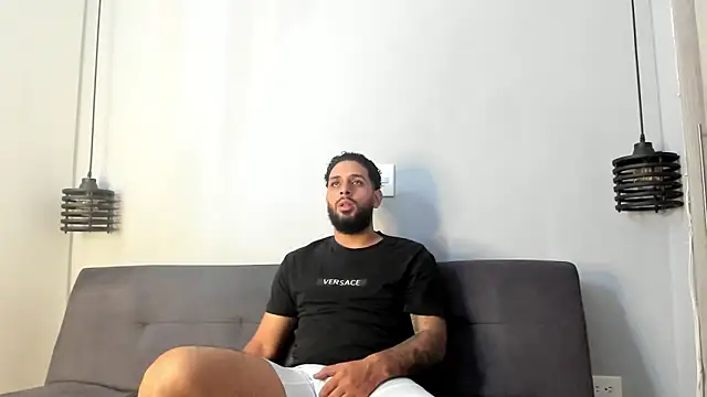 ASHLEY AND ASH online show from September 12, 2025, 8:42 pm