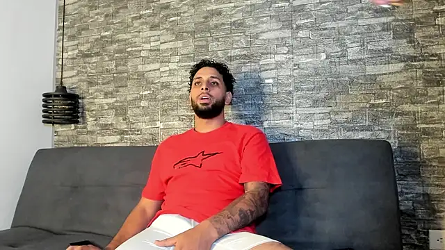 ASHLEY AND ASH online show from November 4, 2025, 11:37 pm