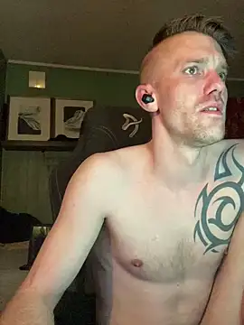 93tomten online show from March 14, 2025, 11:32 pm