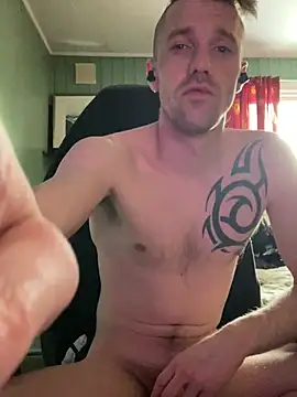 93tomten online show from March 15, 2025, 7:20 am