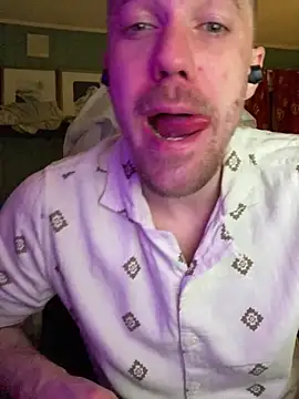 93tomten online show from March 18, 2025, 7:20 pm