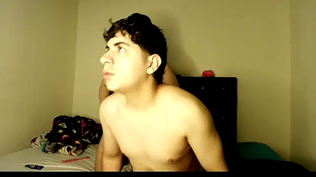 Kymberlyandlucas2 online show from September 20, 2025, 11:33 am