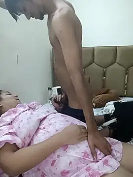 Snapshot of Strip-Couples chatting on March 8, 2025, 7:42 pm Strip-Couples online show from March 8, 2025, 7:42 pm