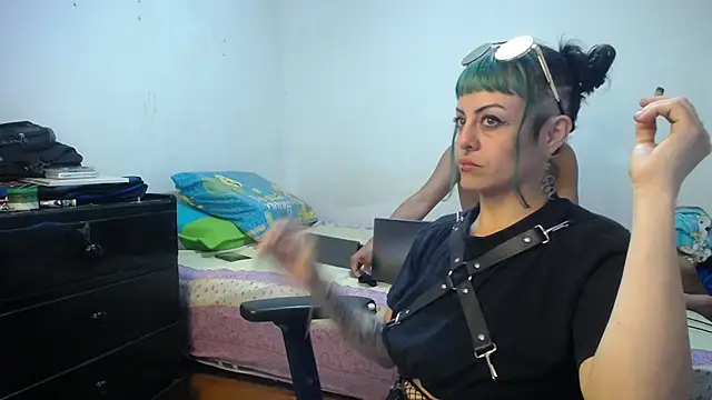 freyaa sorcerees online show from March 16, 2025, 3:25 am