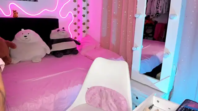 Vickysth online show from November 9, 2025, 9:46 pm