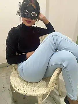 Hotswetie online show from March 10, 2025, 2:50 am