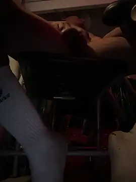 flores6cachondo9 online show from December 20, 2025, 12:23 pm