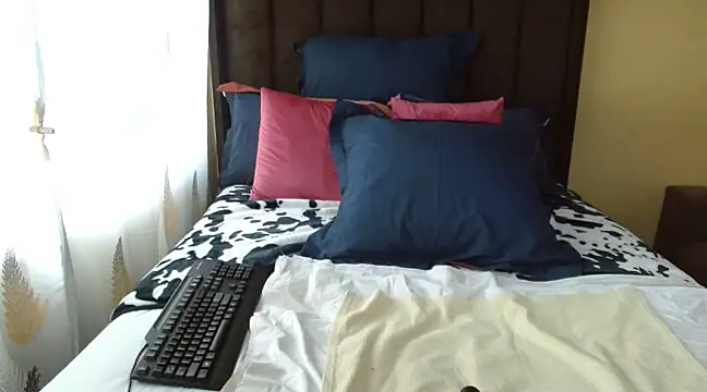 Snapshot of SexyShybarbie chatting on March 15, 2025, 1:29 pm SexyShybarbie online show from March 15, 2025, 1:29 pm