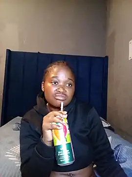 Snapshot of SexyShybarbie chatting on November 14, 2025, 10:40 pm SexyShybarbie online show from November 14, 2025, 10:40 pm