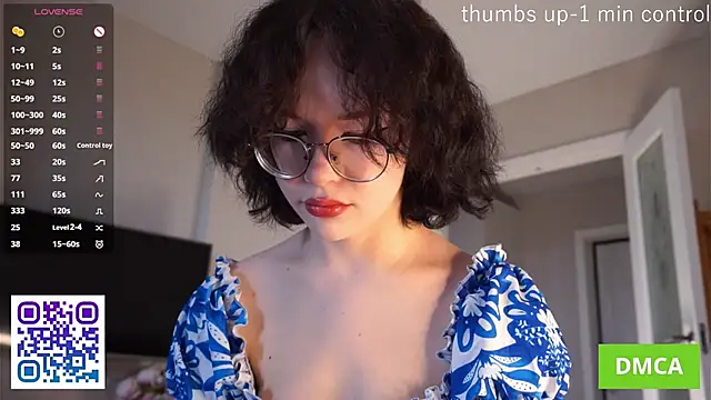 JodyHeap online show from June 11, 2026, 5:49 am