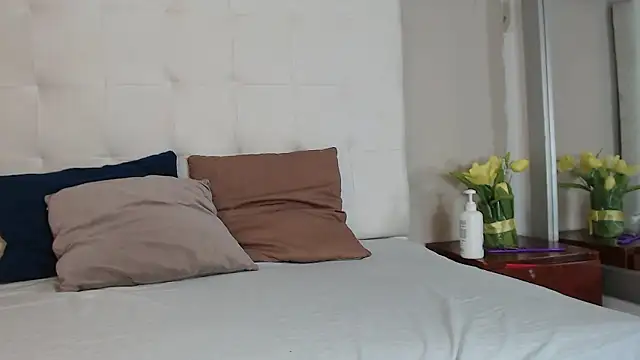 willow smitt online show from January 12, 2026, 12:21 pm