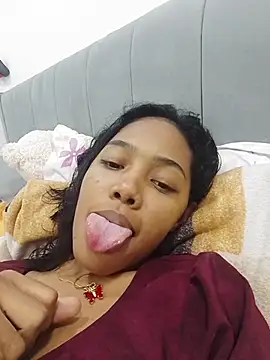 willow smitt online show from February 19, 2026, 1:45 am