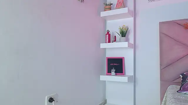 eva sin18 online show from September 23, 2025, 11:08 pm