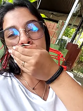 Nathaly 12 online show from December 5, 2025, 6:37 pm