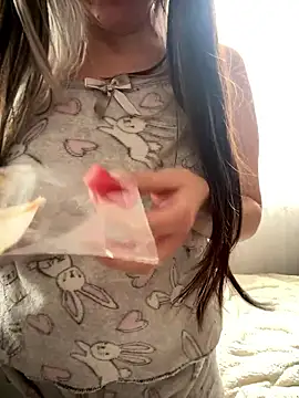 VictoriaGerard Pink online show from January 13, 2026, 5:40 pm