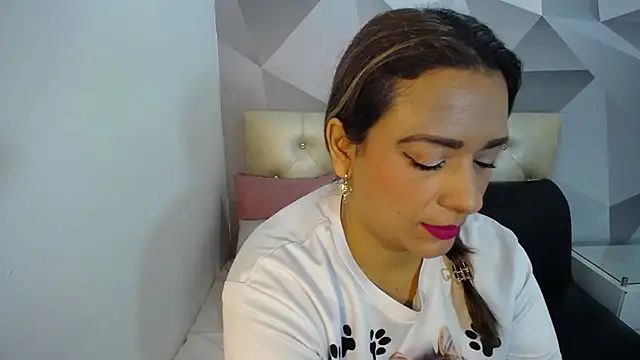 Milf-Prettyboobs online show from November 29, 2025, 11:02 am