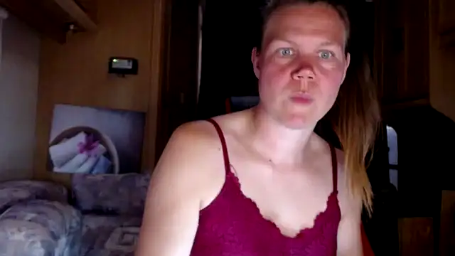 CallMeMaria online show from January 3, 2025, 4:59 pm