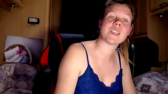 CallMeMaria online show from January 7, 2025, 4:27 pm