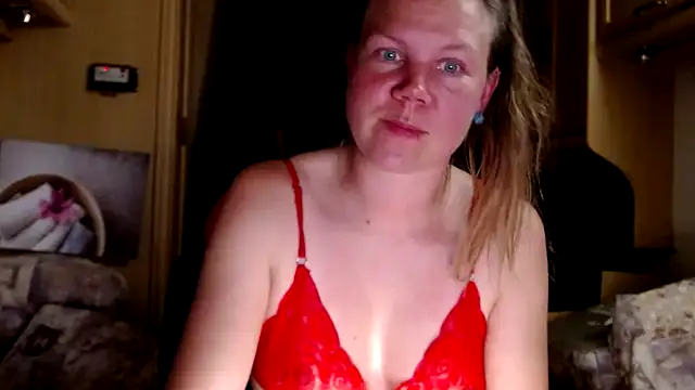 CallMeMaria online show from January 8, 2025, 9:12 pm