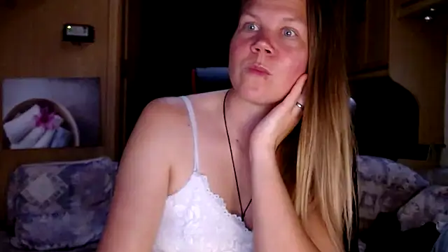 CallMeMaria online show from January 11, 2025, 4:57 pm