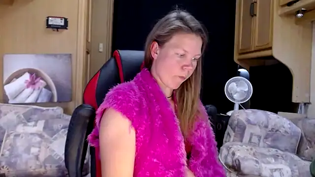 CallMeMaria online show from January 17, 2025, 1:56 pm