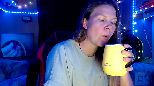 CallMeMaria online show from January 28, 2025, 5:35 pm