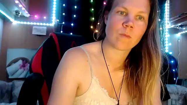 CallMeMaria online show from February 14, 2025, 8:48 pm