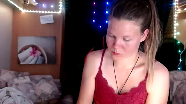 CallMeMaria online show from March 9, 2025, 10:30 pm