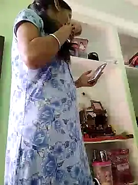 Snapshot of Hotty-Nidhi chatting on March 19, 2025, 6:24 am Hotty-Nidhi online show from March 19, 2025, 6:24 am