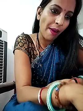 Snapshot of Hotty-Nidhi chatting on March 21, 2025, 9:56 am Hotty-Nidhi online show from March 21, 2025, 9:56 am