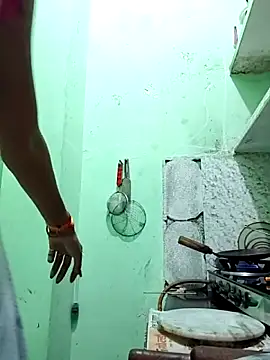 Snapshot of Hotty-Nidhi chatting on September 9, 2025, 3:55 pm Hotty-Nidhi online show from September 9, 2025, 3:55 pm