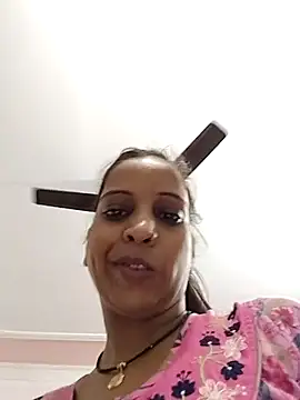 Snapshot of Hotty-Nidhi chatting on September 19, 2025, 3:52 am Hotty-Nidhi online show from September 19, 2025, 3:52 am