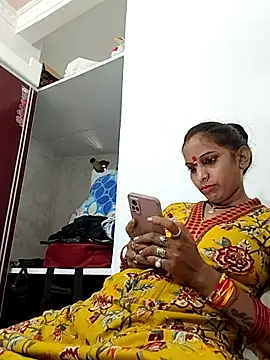 Snapshot of Hotty-Nidhi chatting on September 28, 2025, 7:25 am Hotty-Nidhi online show from September 28, 2025, 7:25 am