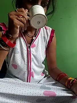 Snapshot of Hotty-Nidhi chatting on October 2, 2025, 3:02 am Hotty-Nidhi online show from October 2, 2025, 3:02 am