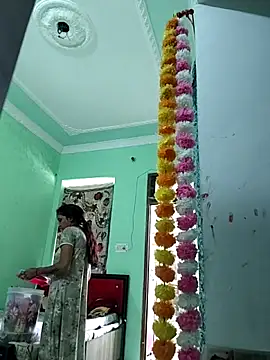 Snapshot of Hotty-Nidhi chatting on October 22, 2025, 4:46 am Hotty-Nidhi online show from October 22, 2025, 4:46 am