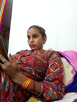 Snapshot of Hotty-Nidhi chatting on October 26, 2025, 4:13 pm Hotty-Nidhi online show from October 26, 2025, 4:13 pm