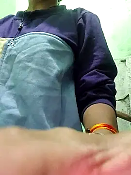 Snapshot of Hotty-Nidhi chatting on October 30, 2025, 4:19 pm Hotty-Nidhi online show from October 30, 2025, 4:19 pm