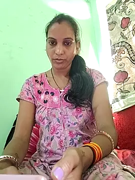 Snapshot of Hotty-Nidhi chatting on November 5, 2025, 2:44 am Hotty-Nidhi online show from November 5, 2025, 2:44 am