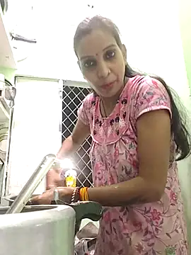 Snapshot of Hotty-Nidhi chatting on November 13, 2025, 3:55 pm Hotty-Nidhi online show from November 13, 2025, 3:55 pm