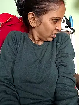 Snapshot of Hotty-Nidhi chatting on November 17, 2025, 6:19 am Hotty-Nidhi online show from November 17, 2025, 6:19 am