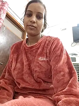 Snapshot of Hotty-Nidhi chatting on November 18, 2025, 3:01 am Hotty-Nidhi online show from November 18, 2025, 3:01 am