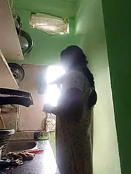 Snapshot of Hotty-Nidhi chatting on November 24, 2025, 4:56 am Hotty-Nidhi online show from November 24, 2025, 4:56 am