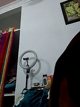 Snapshot of Hotty-Nidhi chatting on November 30, 2025, 3:27 pm Hotty-Nidhi online show from November 30, 2025, 3:27 pm