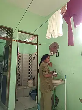 Snapshot of Hotty-Nidhi chatting on December 4, 2025, 3:16 am Hotty-Nidhi online show from December 4, 2025, 3:16 am